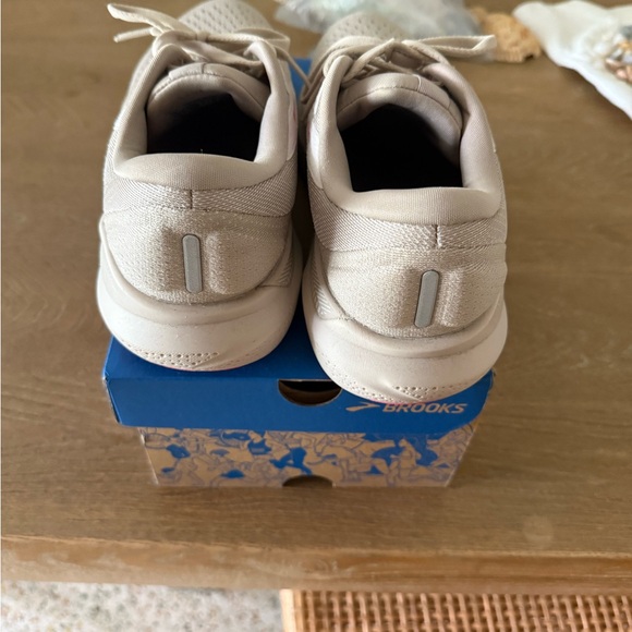 Brooks adrenaline GTS24 - Picture 6 of 9